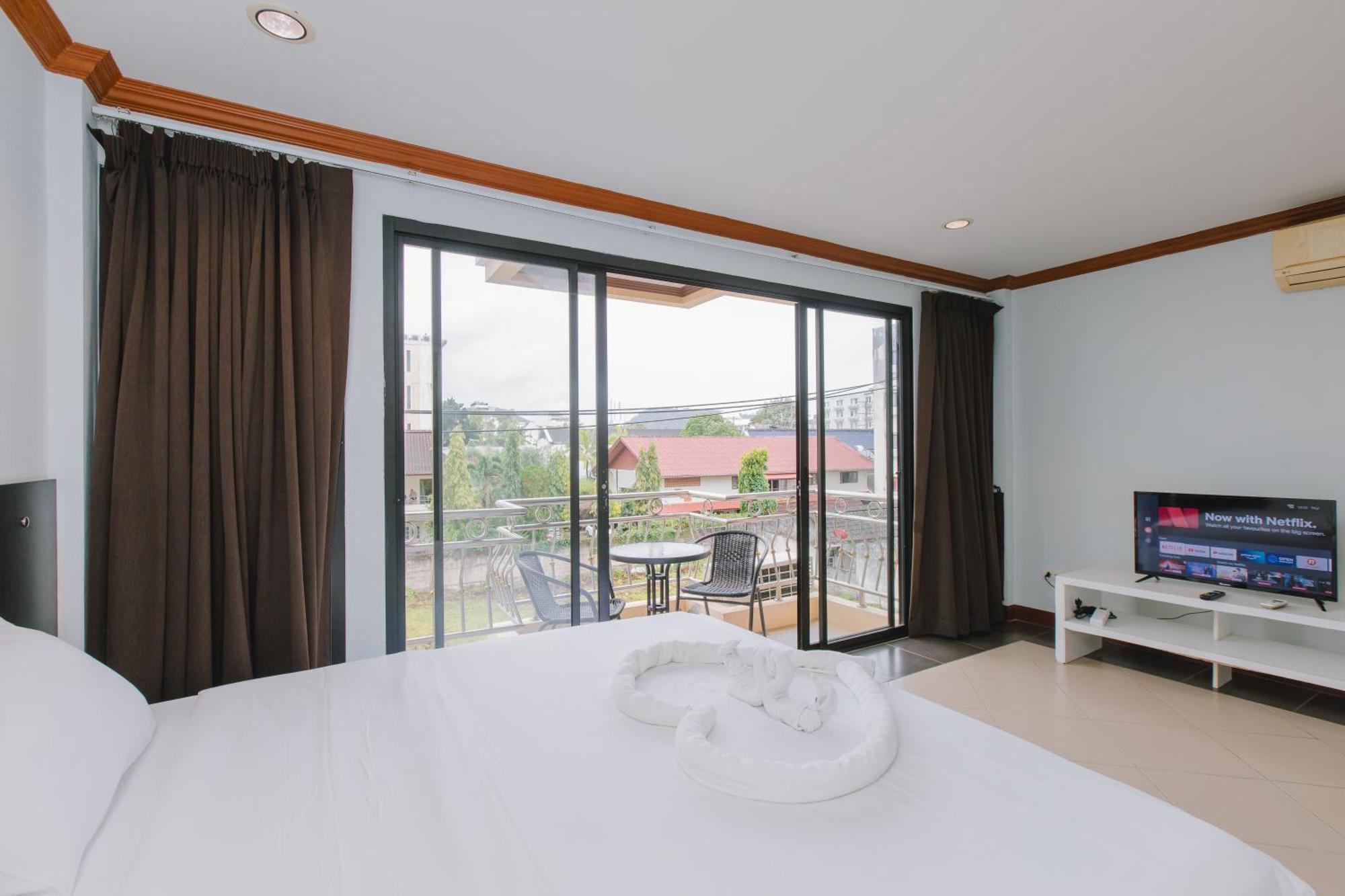 Sunstar Palace Patong Exterior photo