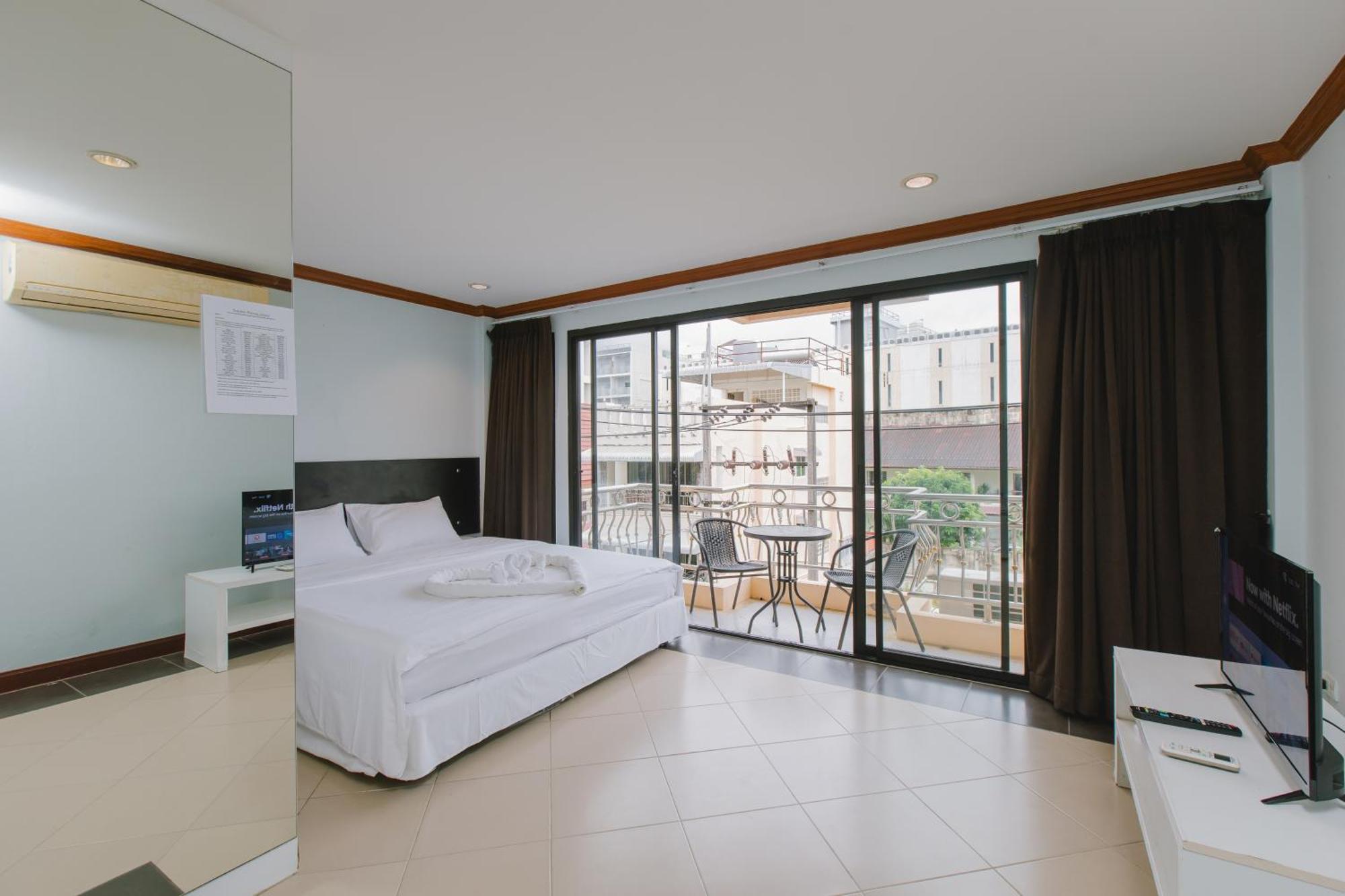 Sunstar Palace Patong Exterior photo